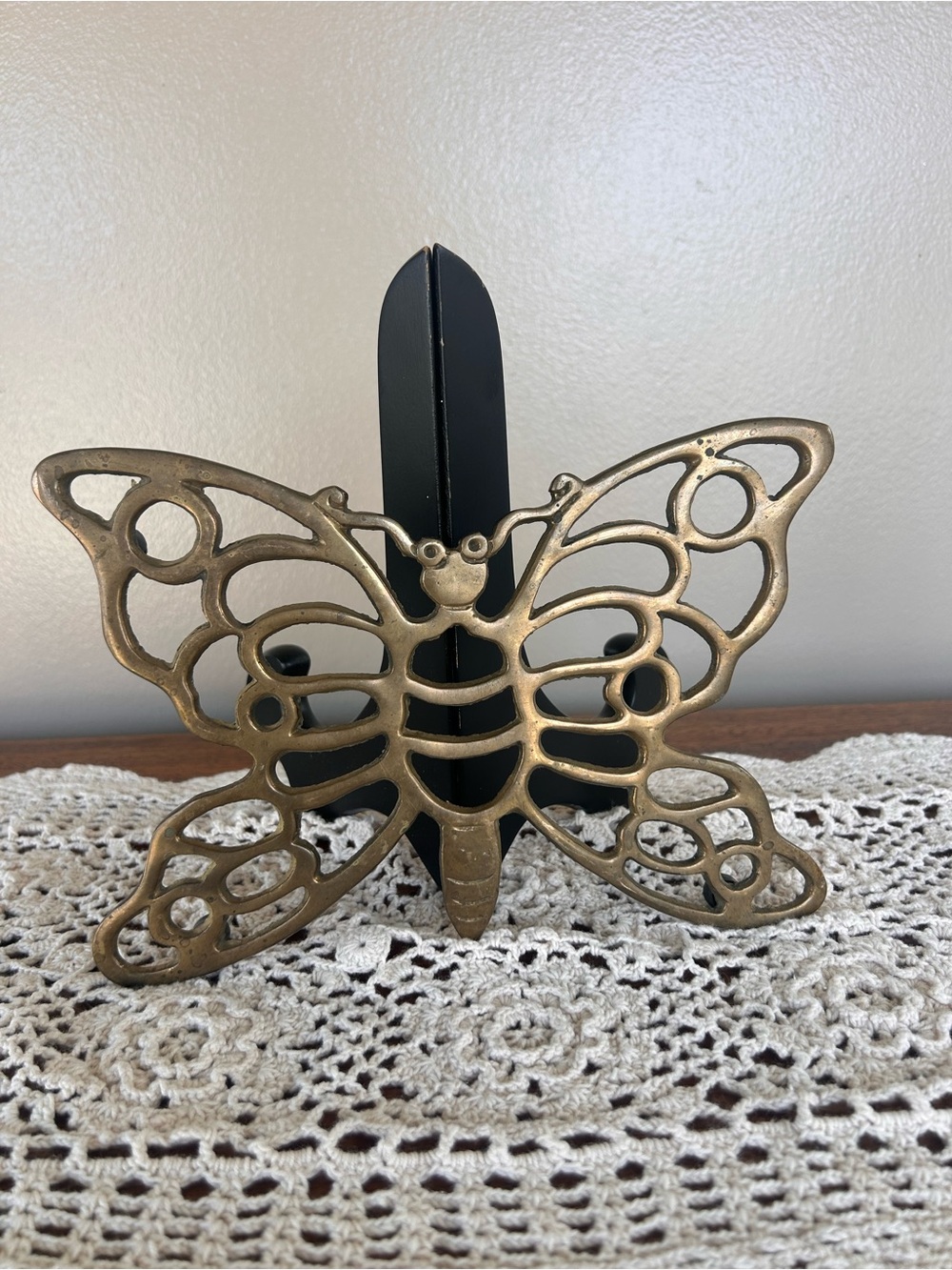 VTG Brass Butterfly Footed Trivet Hot Plate 6x9 Boho Brass Butterfly Moth